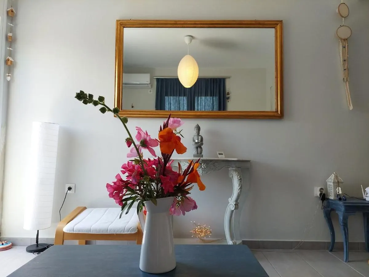 Eva'S Place Lixouri 0*,